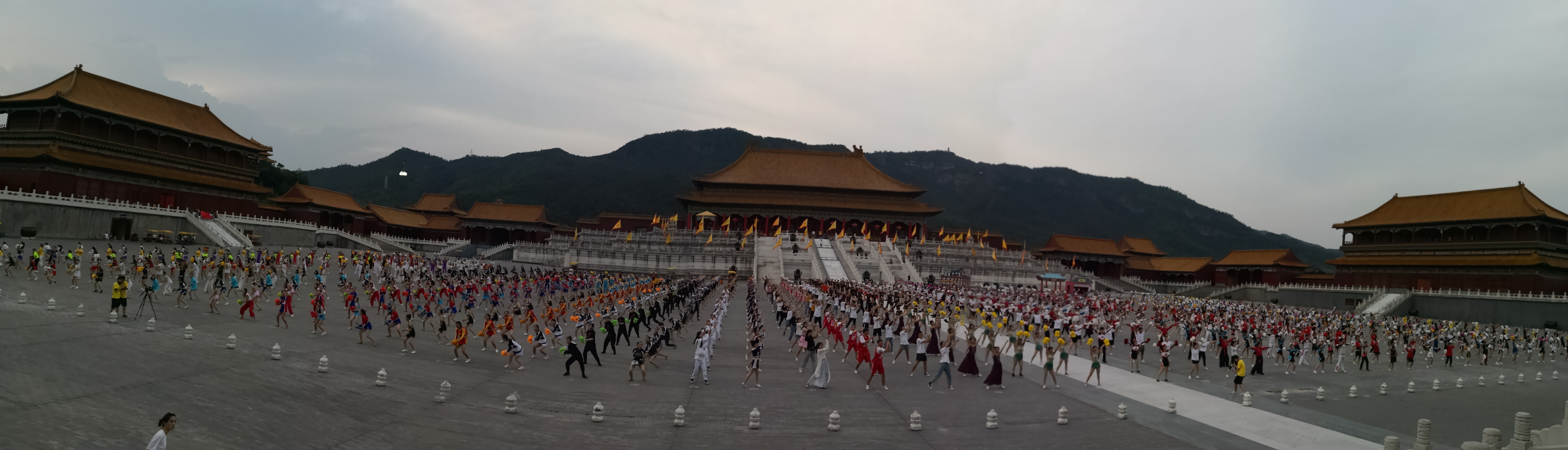 1563869969286936.jpg 开幕式.jpg