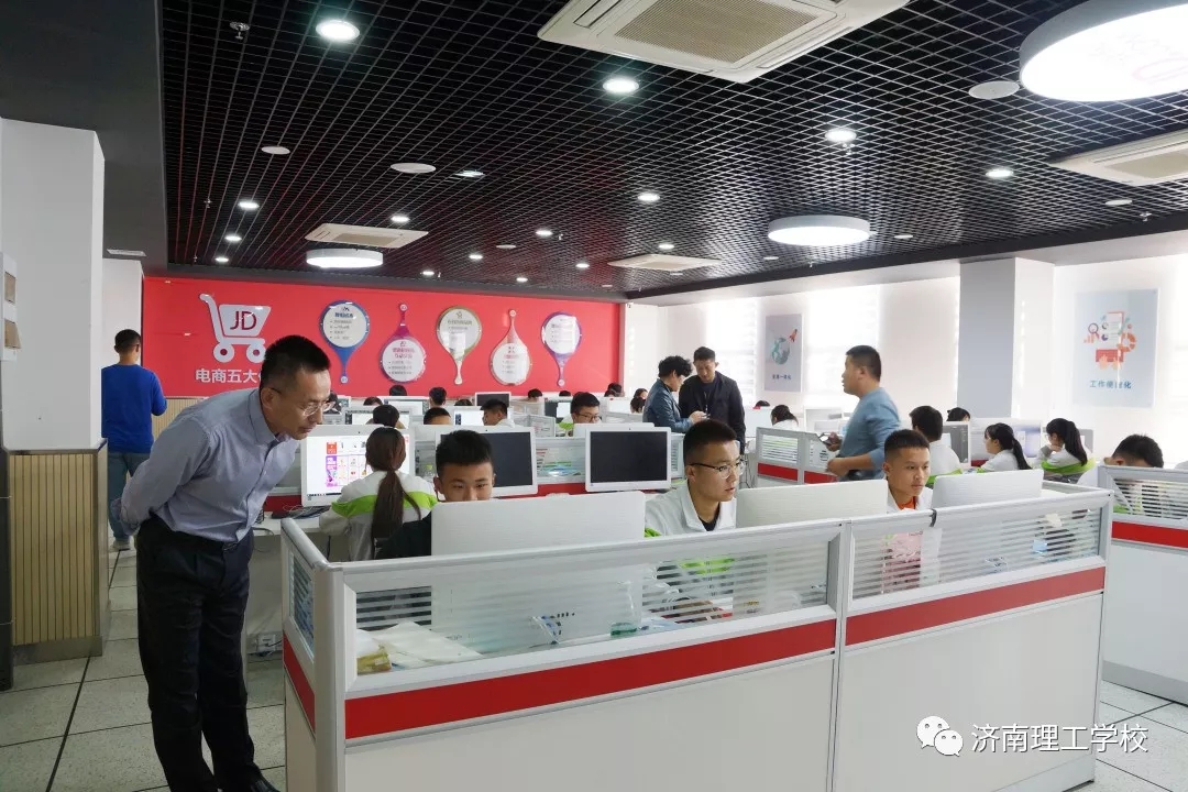 1573784742242470.jpg 9.webp.jpg