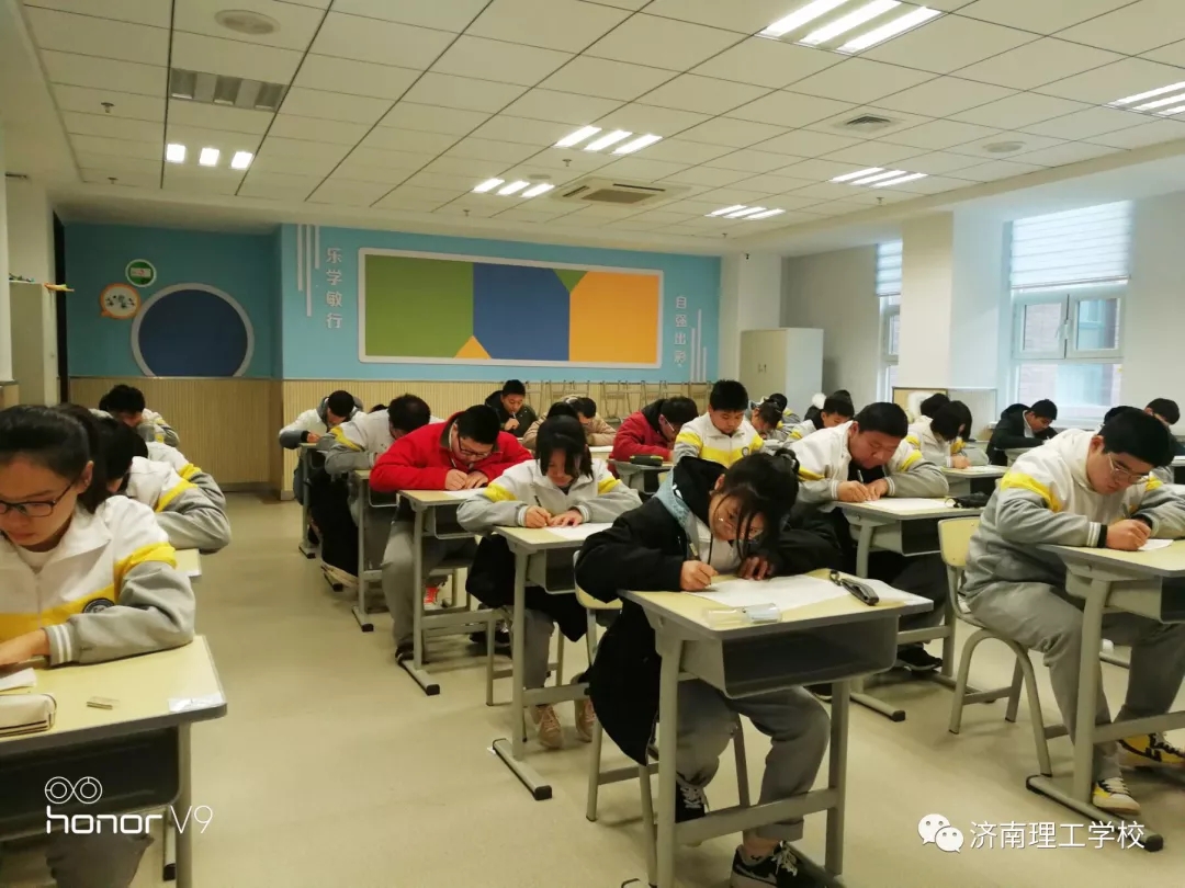 1578983720951824.jpg 640.webp.jpg