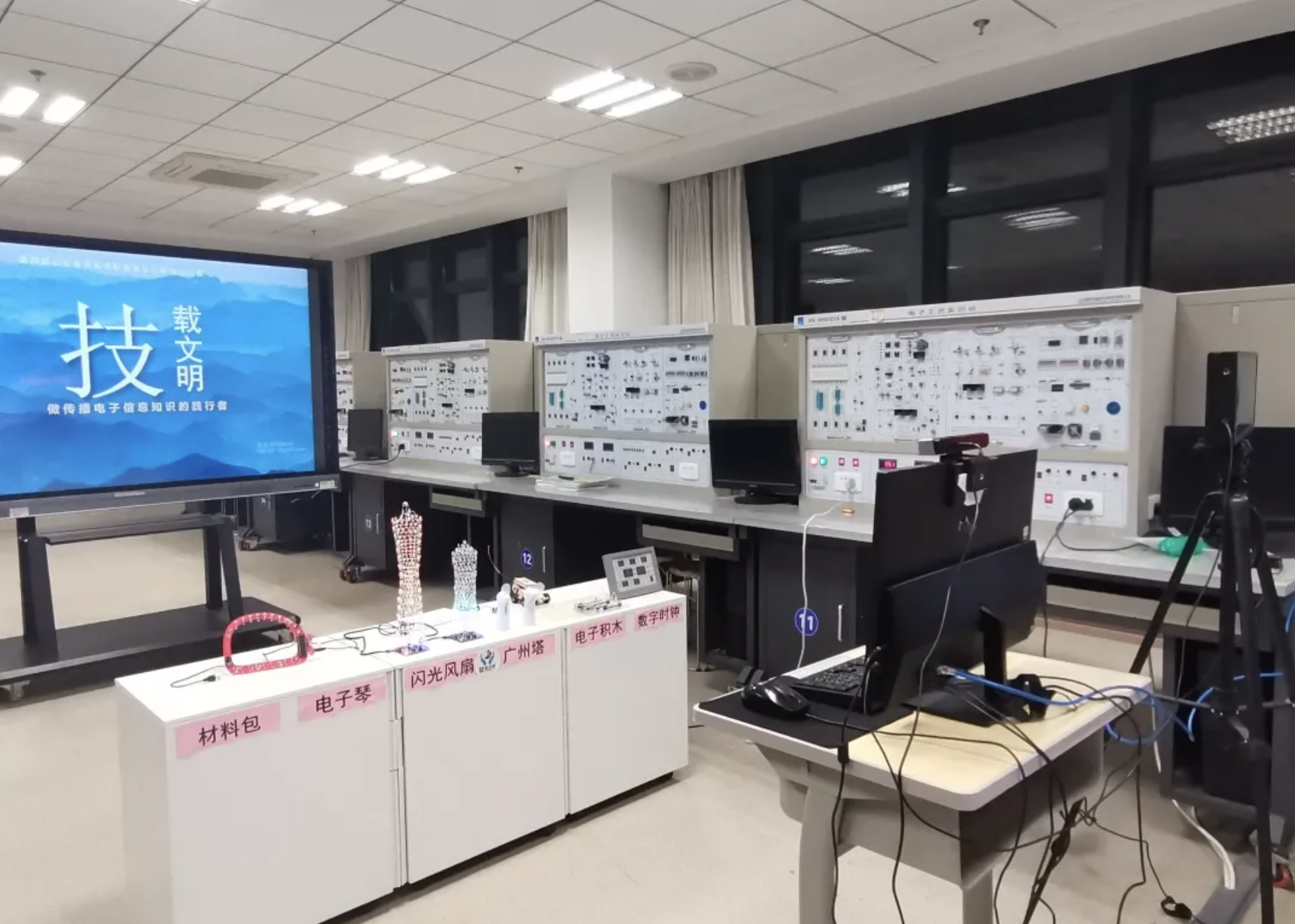 1602852907290578.png image.png